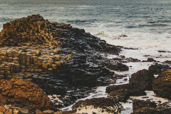 Excursão a Belfast, Calçada do Gigante e Castelo de Dunluce