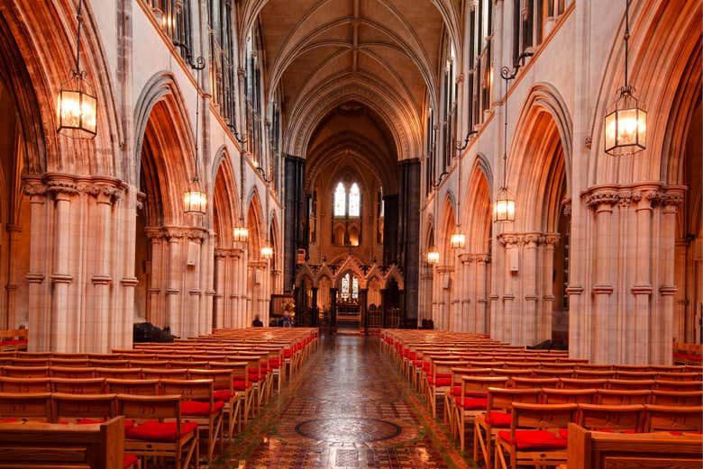 Nave central da catedral